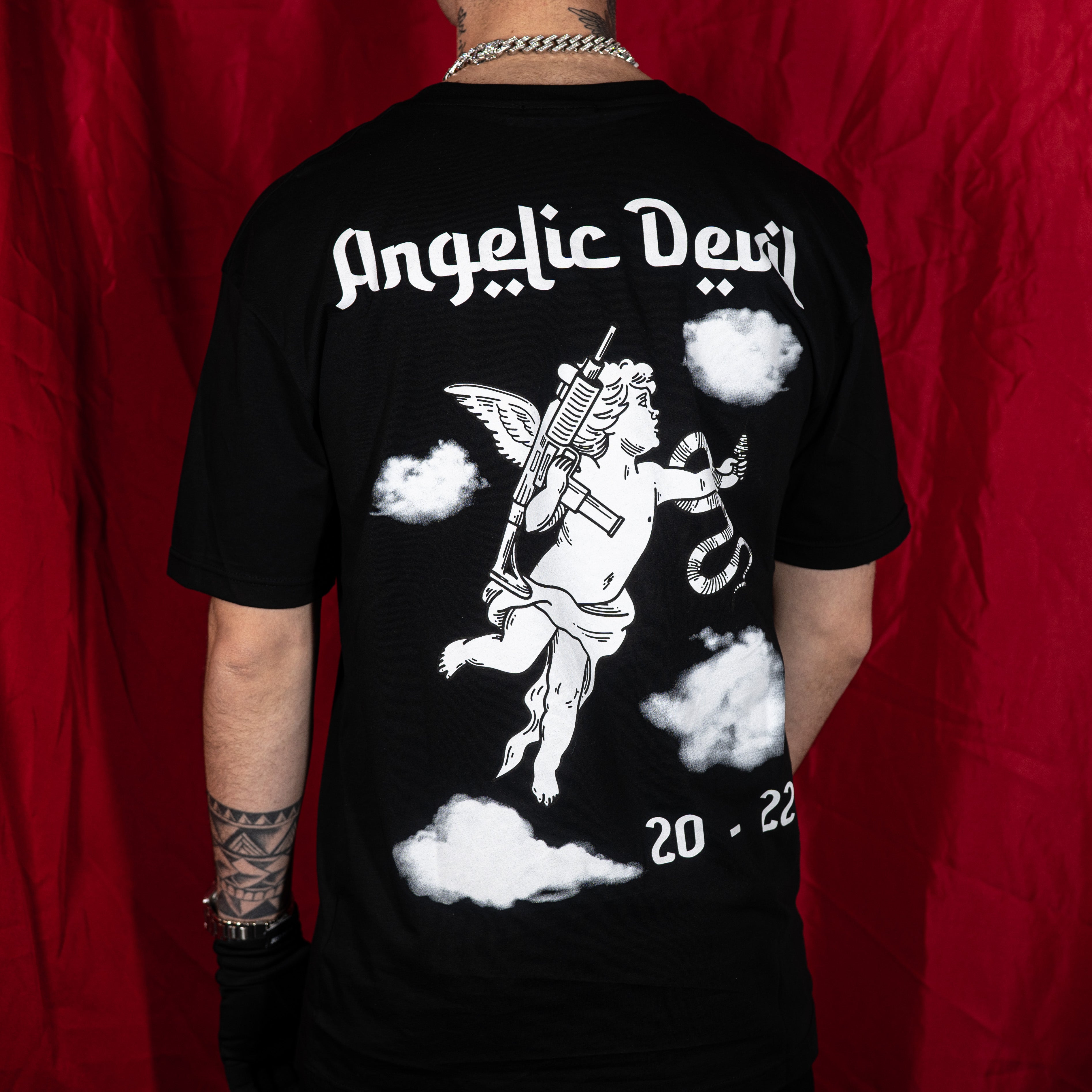 T-Shirt Angelic Devil - Nera